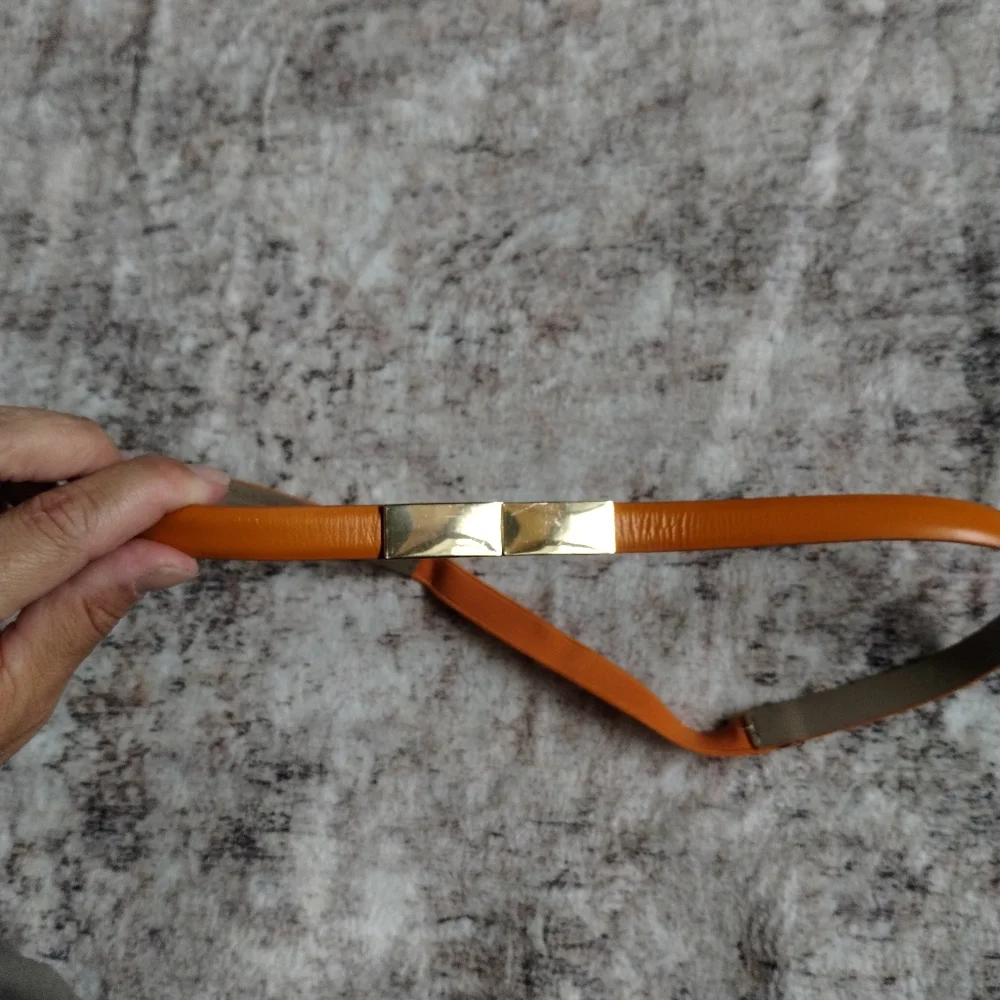 Banana Republic Thin Leather Belt Medium